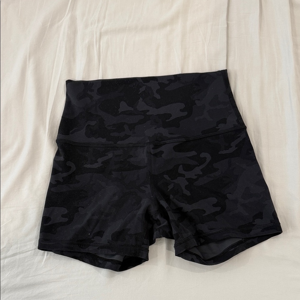 Lululemon high rise align short 4”